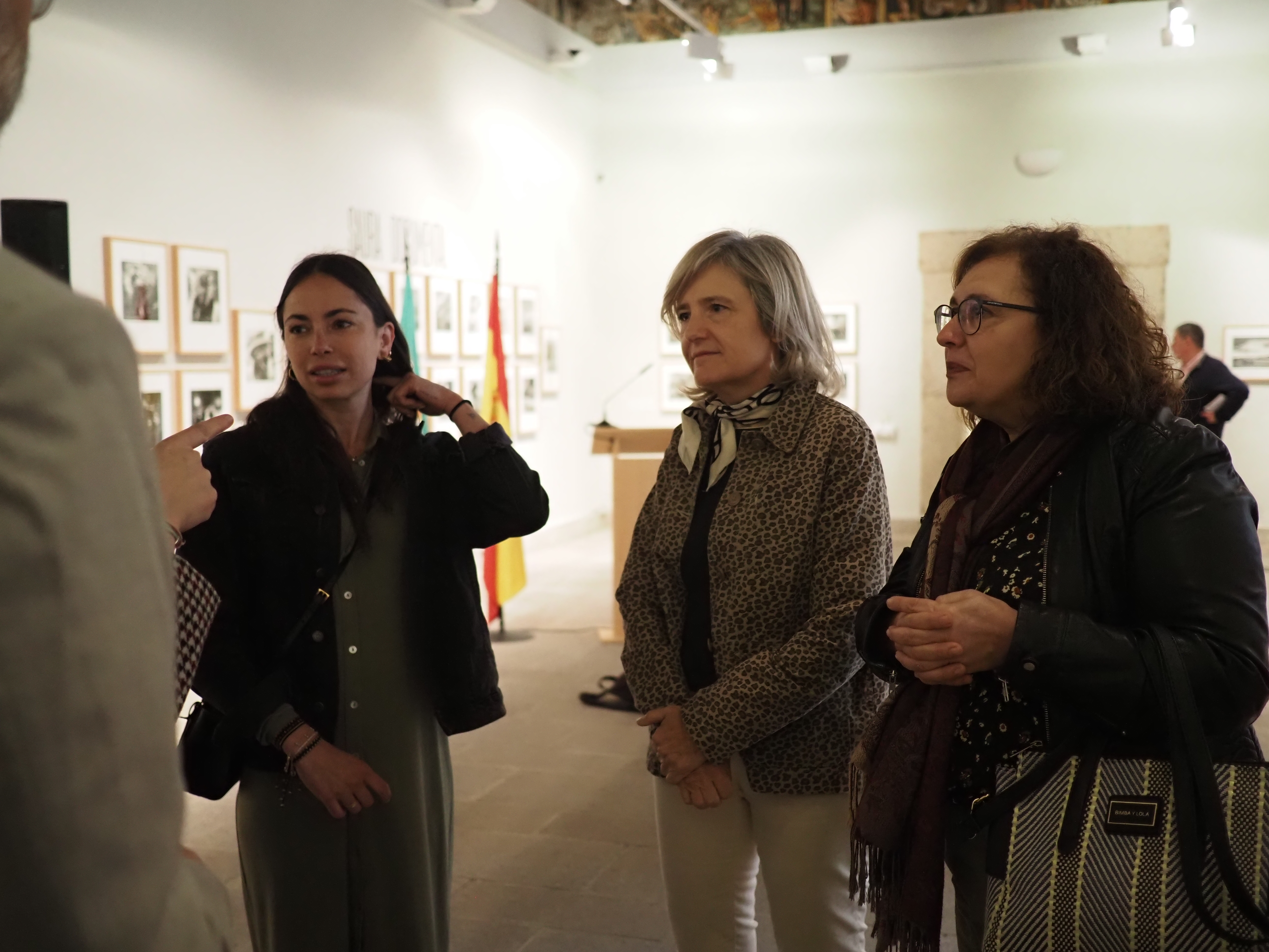 Imagen del artículo El Archivo Histórico Provincial de Cáceres acoge una exposición con la obra fotográfica del cineasta Carlos Saura