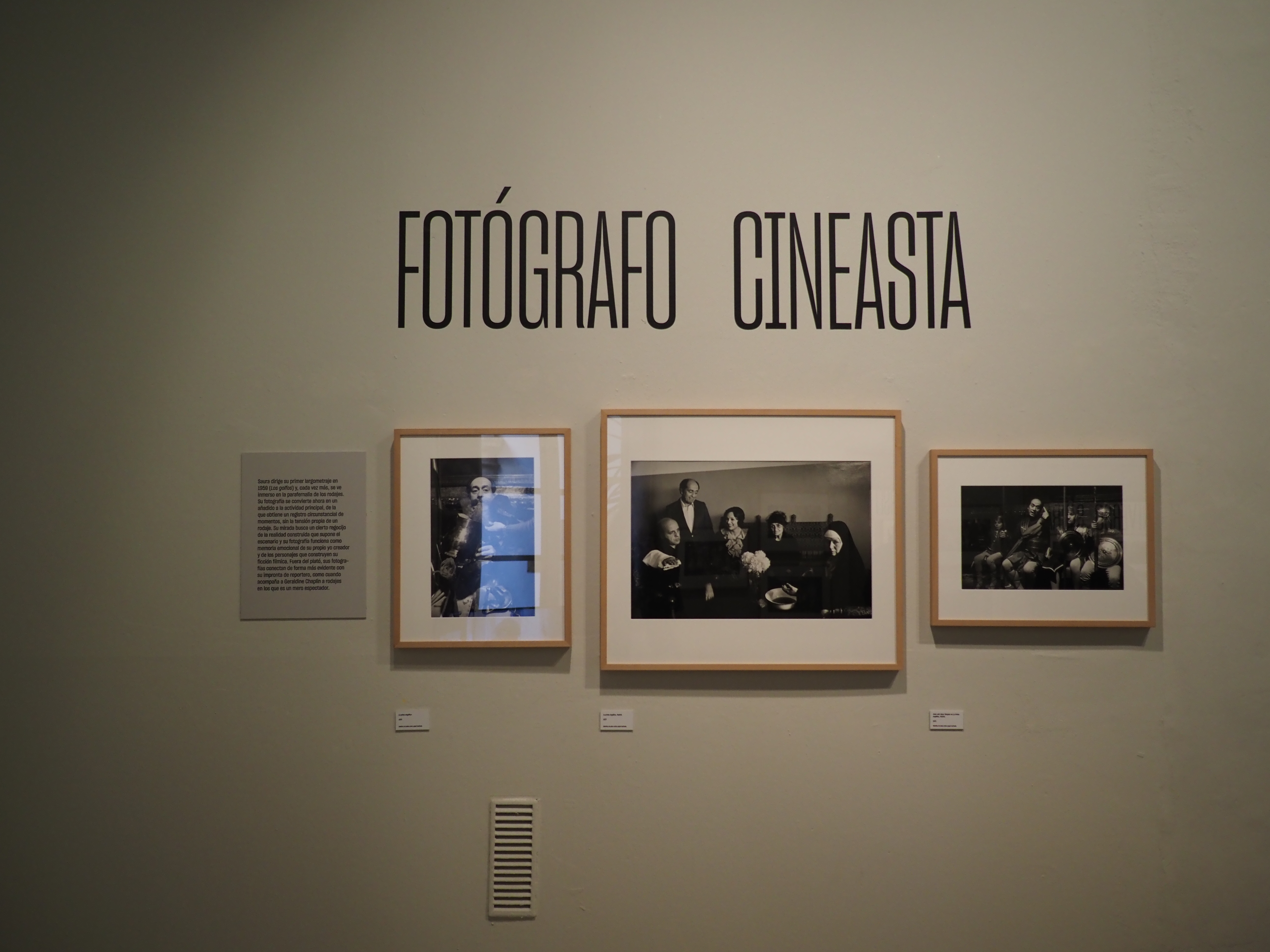 Image 12 of article El Archivo Histórico Provincial de Cáceres acoge una exposición con la obra fotográfica del cineasta Carlos Saura