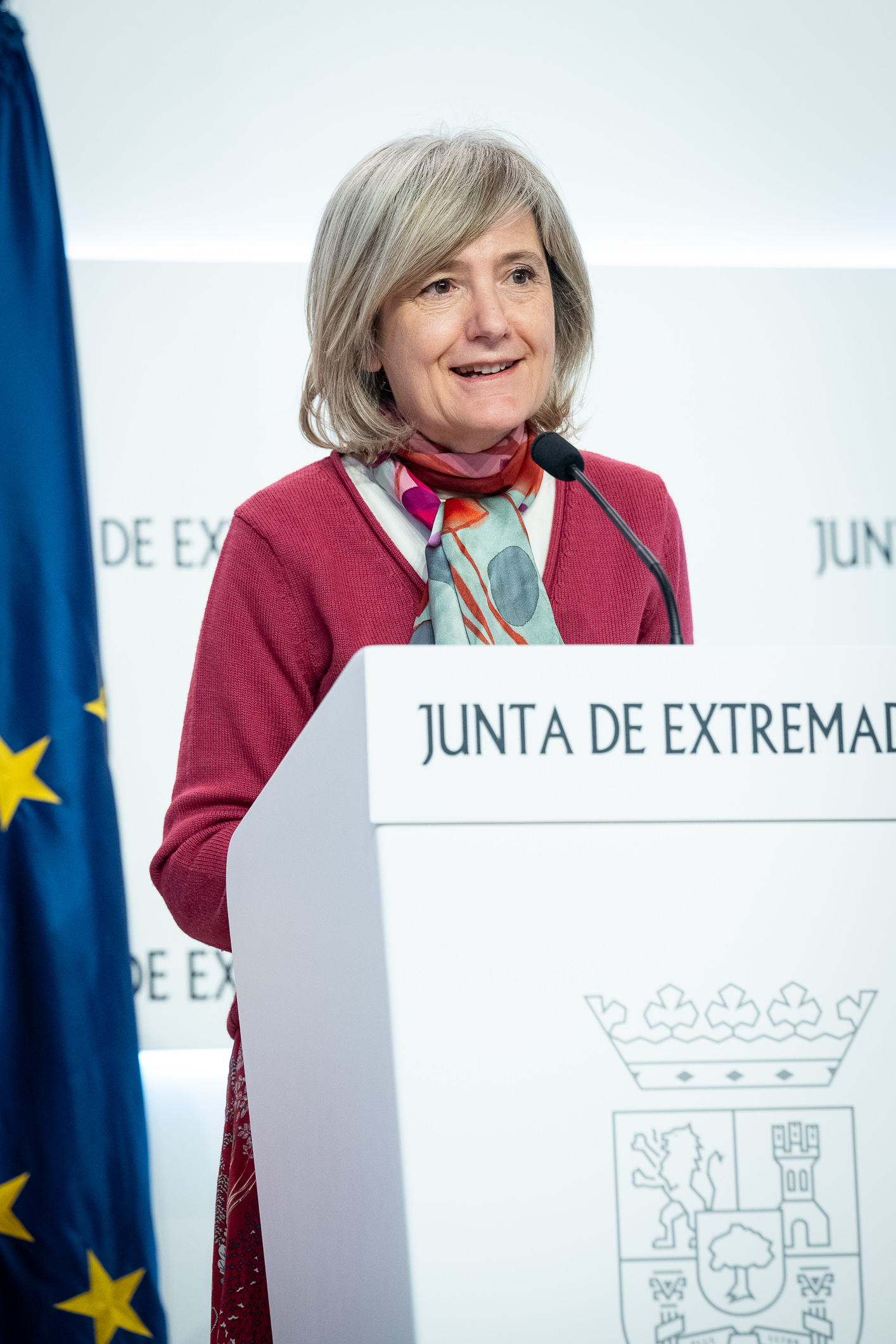 La portavoz de la Junta de Extremadura, Victoria Bazaga, durante la rueda de prensa.