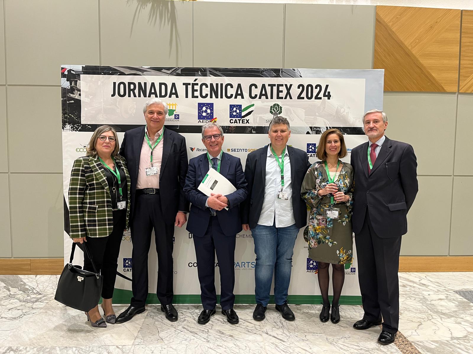 Autoridades asistentes a la Jornada Técnicas CATEX 2024