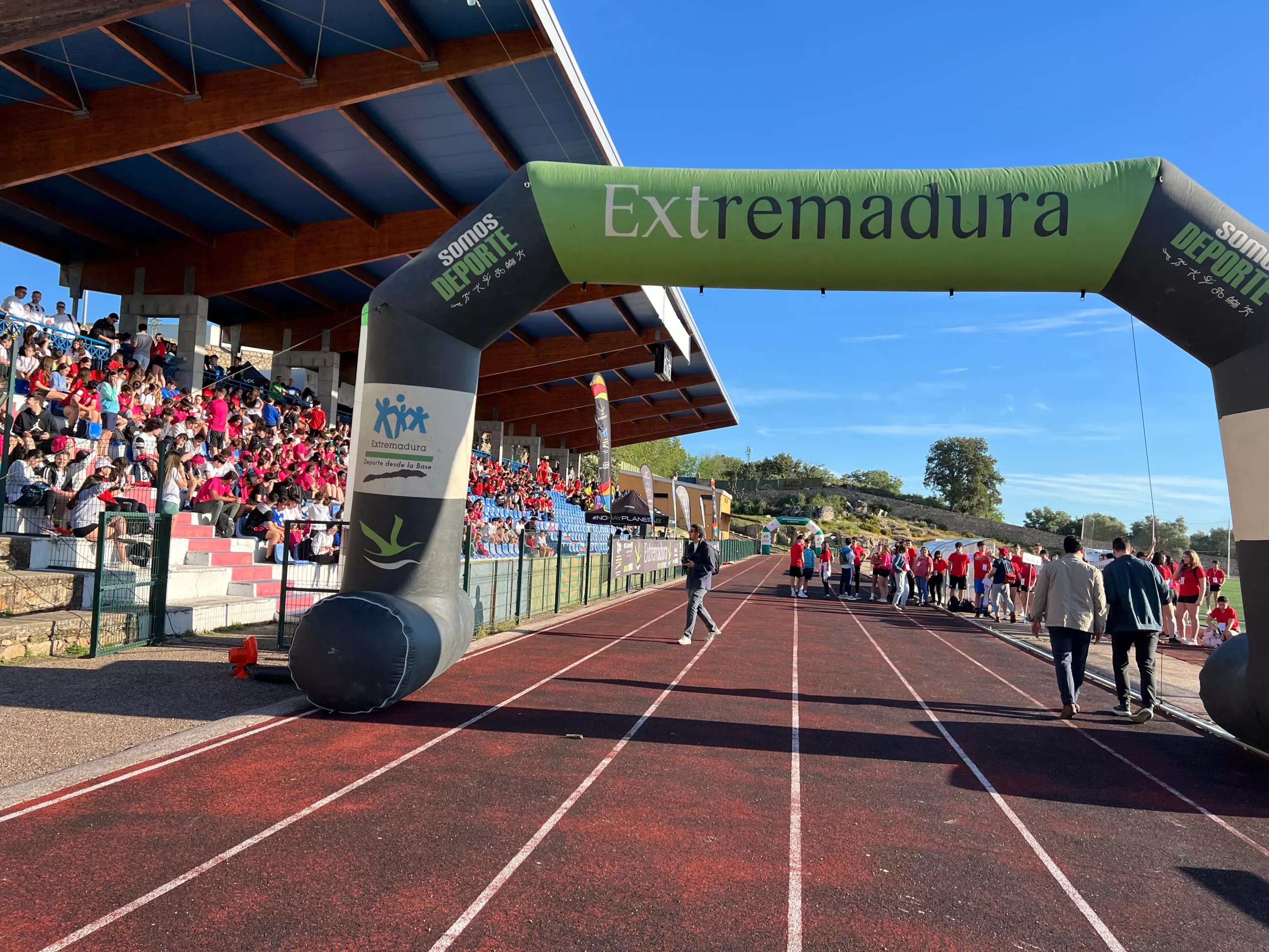 Asistentes a la Olimpiada Rayana