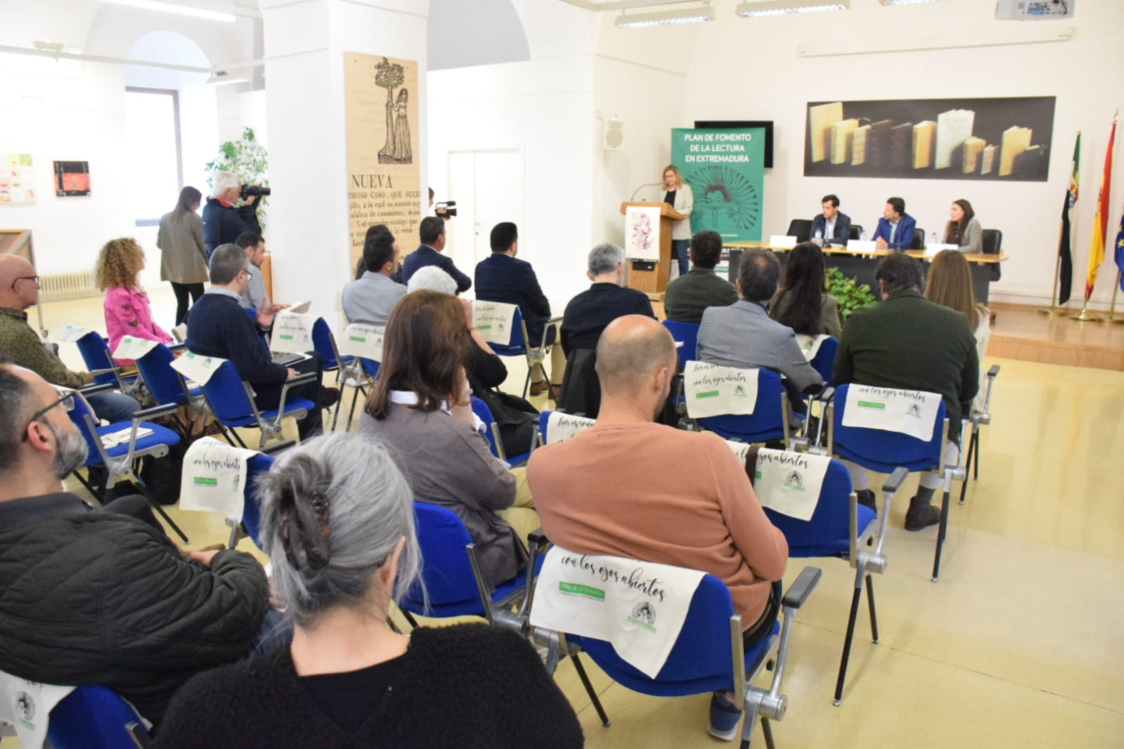 Foto del acto institucional del Día del Libro