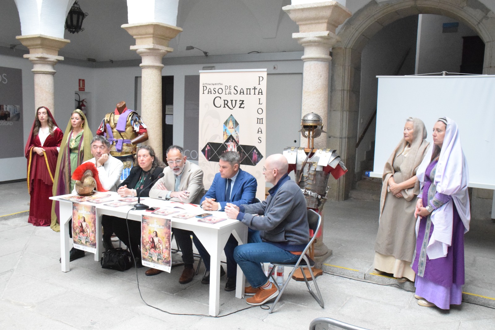 Image 1 of article Palomas se prepara para la celebración de 'El Paso de la Santa Cruz', que aspira a ser Fiesta de Interés Turístico Regional