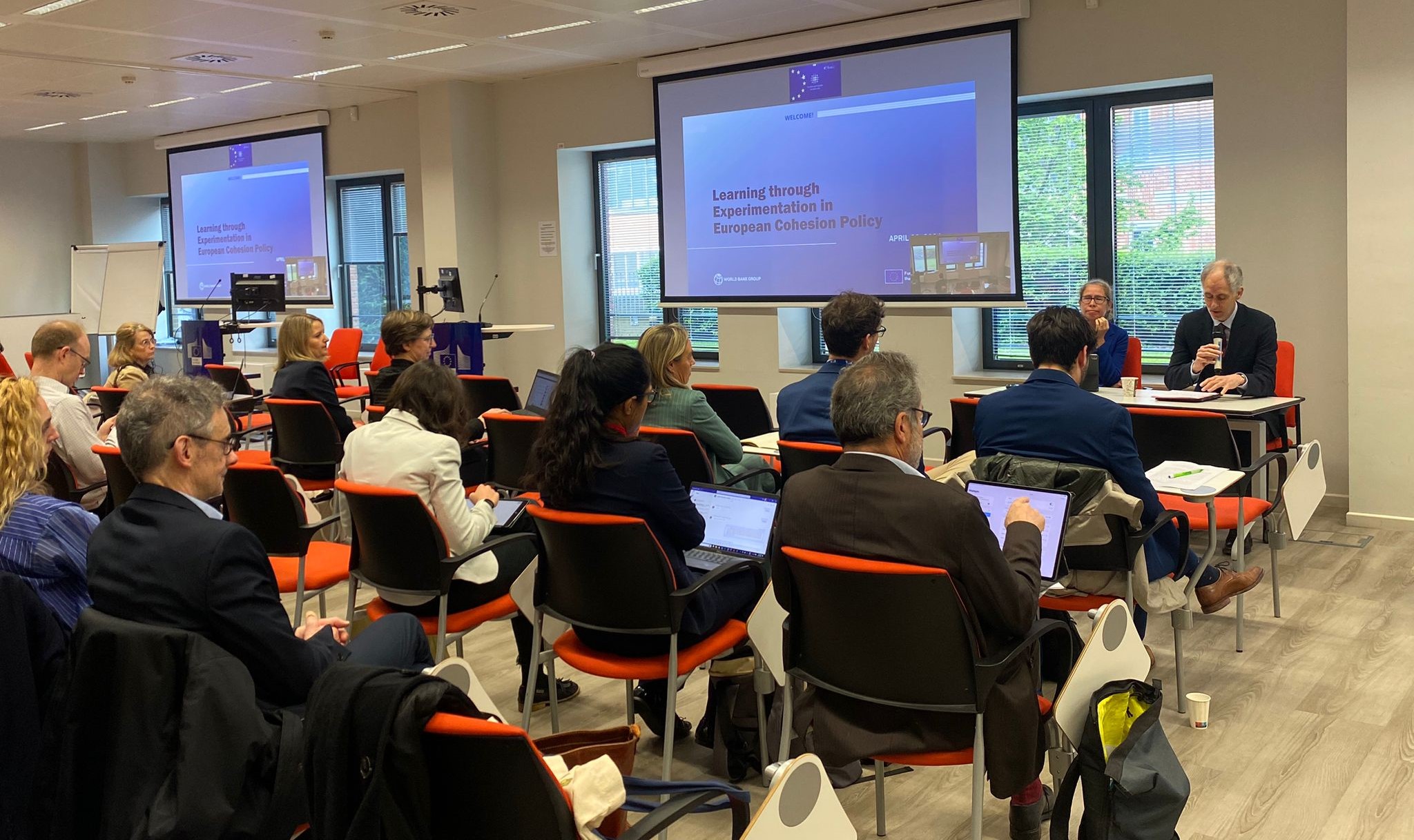 Imagen del artículo Bruselas reconoce el programa de ayudas de la Junta de Extremadura para financiar la I+D+i en la pyme como buena práctica internacional y transferible a otras regiones europeas